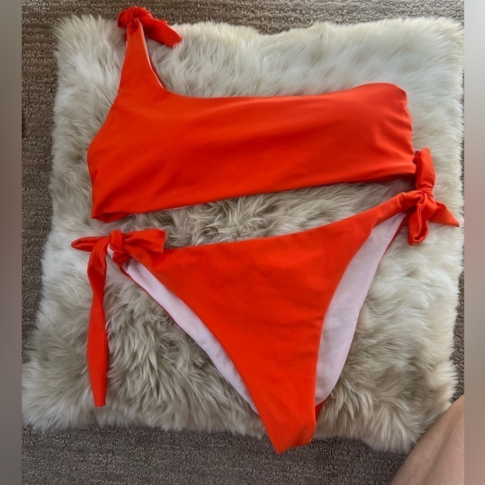 BRIGHT ORANGE ONE SHOULDER BIKINI SIZE M